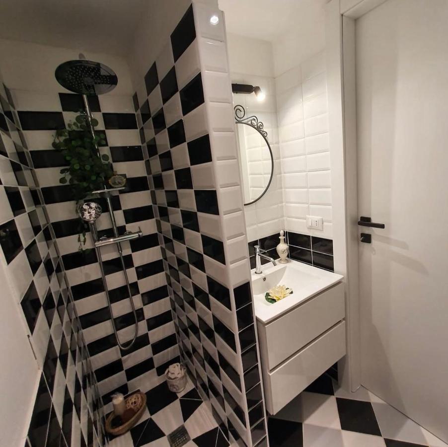 Casa Cimella, Un Nido Nel Cuore Del Porto Antico Cod Citra 010025-Lt-2629 Genua Buitenkant foto